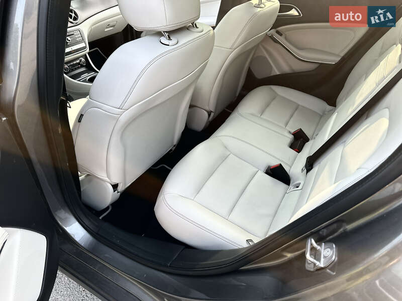 Позашляховик / Кросовер Mercedes-Benz GLA-Class 2019 в Києві