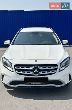 Mercedes-Benz GLA-Class 2019