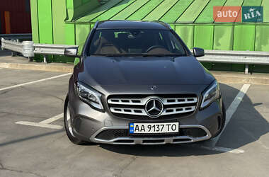 Внедорожник / Кроссовер Mercedes-Benz GLA-Class 2018 в 