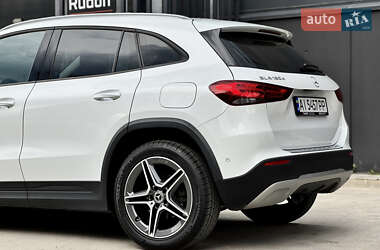 Позашляховик / Кросовер Mercedes-Benz GLA-Class 2020 в 