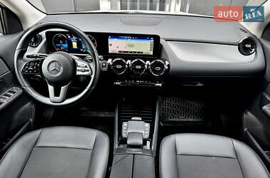 Позашляховик / Кросовер Mercedes-Benz GLA-Class 2020 в 