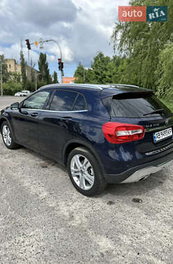 Внедорожник / Кроссовер Mercedes-Benz GLA-Class 2018 в 
