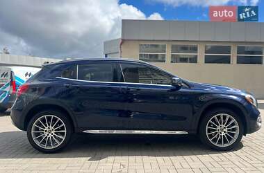 Внедорожник / Кроссовер Mercedes-Benz GLA-Class 2019 в 