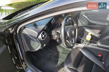Внедорожник / Кроссовер Mercedes-Benz GLA-Class 2015 в 