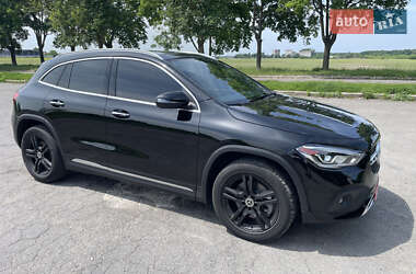Внедорожник / Кроссовер Mercedes-Benz GLA-Class 2020 в 