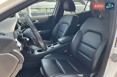 Внедорожник / Кроссовер Mercedes-Benz GLA-Class 2018 в 