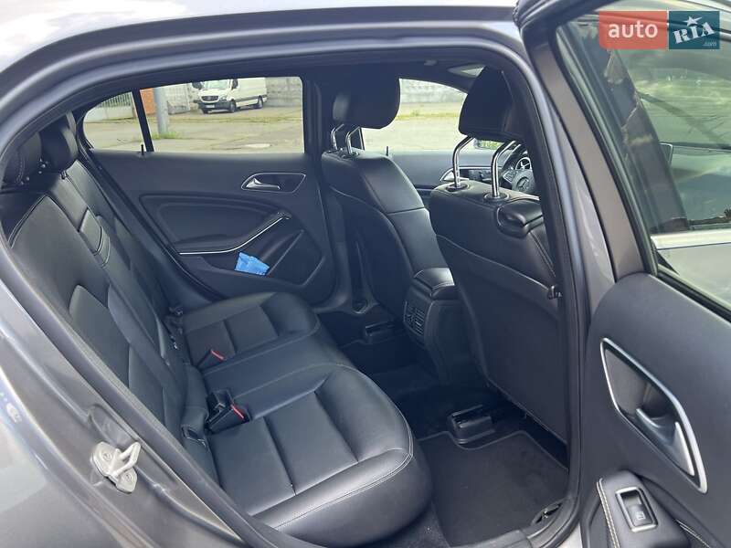 Позашляховик / Кросовер Mercedes-Benz GLA-Class 2015 в Києві