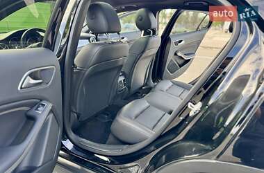 Внедорожник / Кроссовер Mercedes-Benz GLA-Class 2016 в 