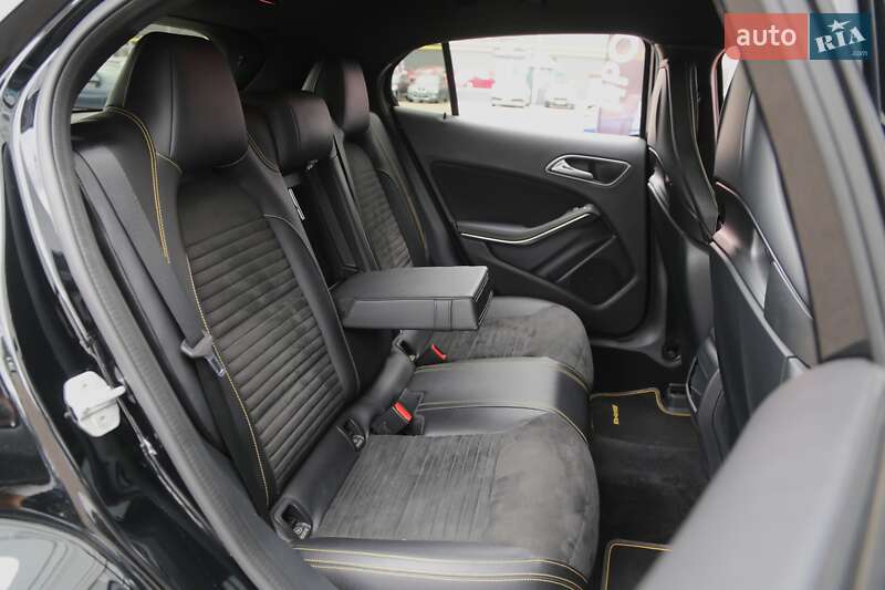 Внедорожник / Кроссовер Mercedes-Benz GLA-Class 2017 в Киеве