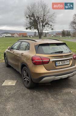 Mercedes-Benz GLA-Class 2017 Mercedes-Benz GLA-Class 2017