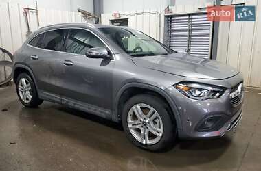 Внедорожник / Кроссовер Mercedes-Benz GLA-Class 2021 в 