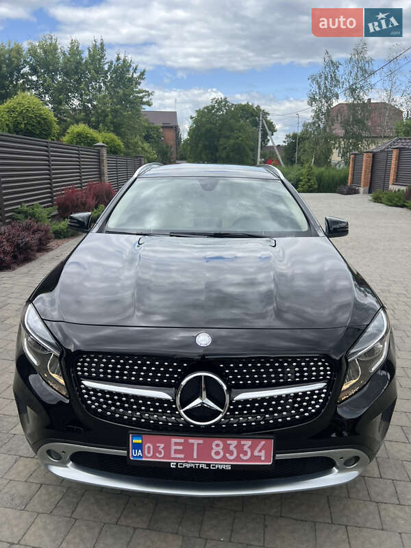 Внедорожник / Кроссовер Mercedes-Benz GLA-Class 2015 в Луцке
