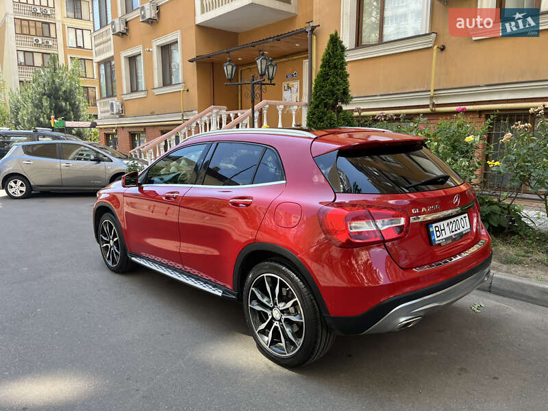 Внедорожник / Кроссовер Mercedes-Benz GLA-Class 2016 в Одессе