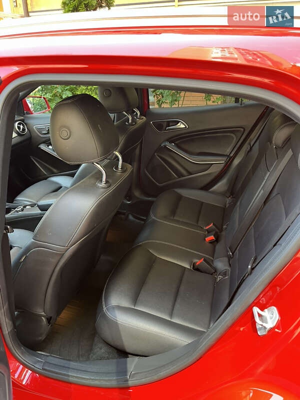 Внедорожник / Кроссовер Mercedes-Benz GLA-Class 2016 в Одессе