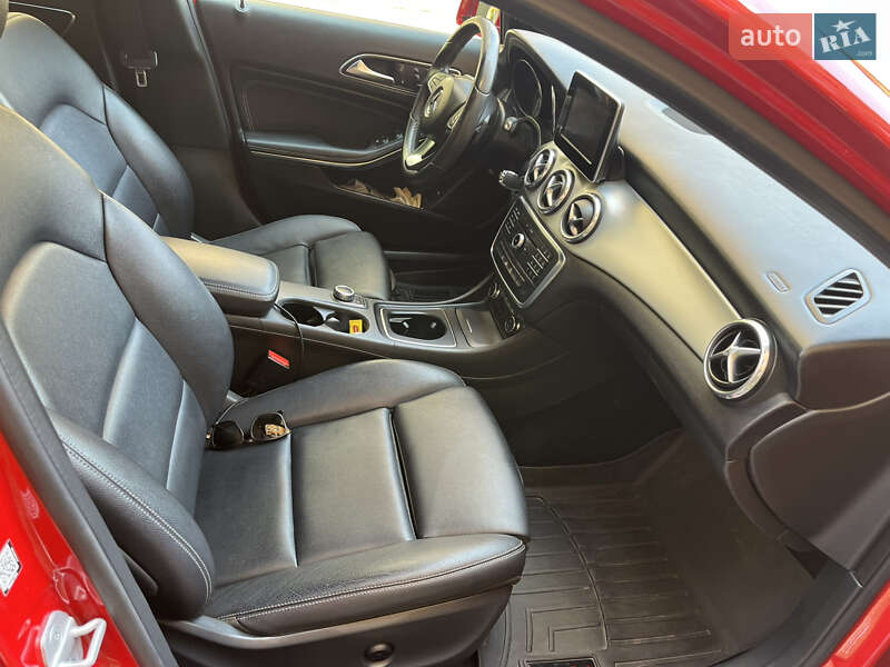 Внедорожник / Кроссовер Mercedes-Benz GLA-Class 2016 в Одессе