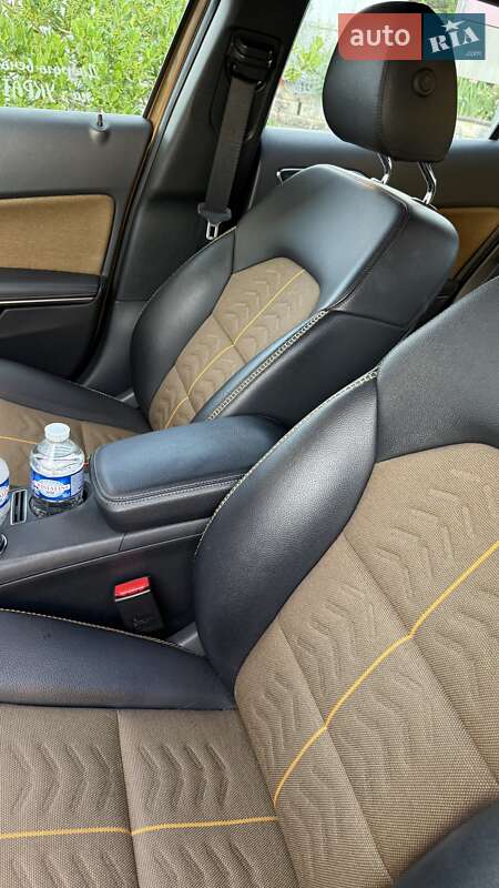 Внедорожник / Кроссовер Mercedes-Benz GLA-Class 2017 в Киеве