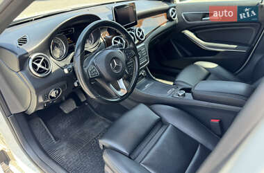 Внедорожник / Кроссовер Mercedes-Benz GLA-Class 2015 в 