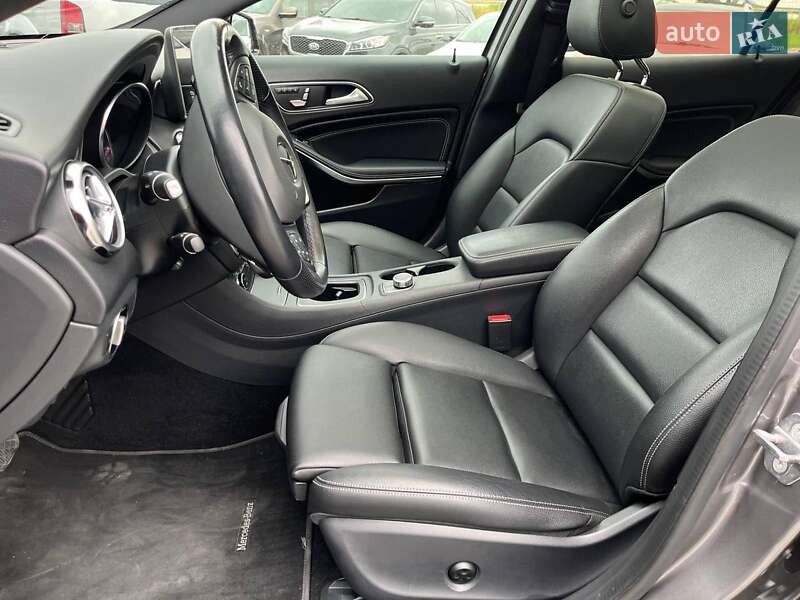 Позашляховик / Кросовер Mercedes-Benz GLA-Class 2019 в Львові