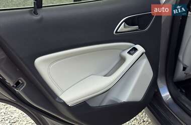 Внедорожник / Кроссовер Mercedes-Benz GLA-Class 2016 в 