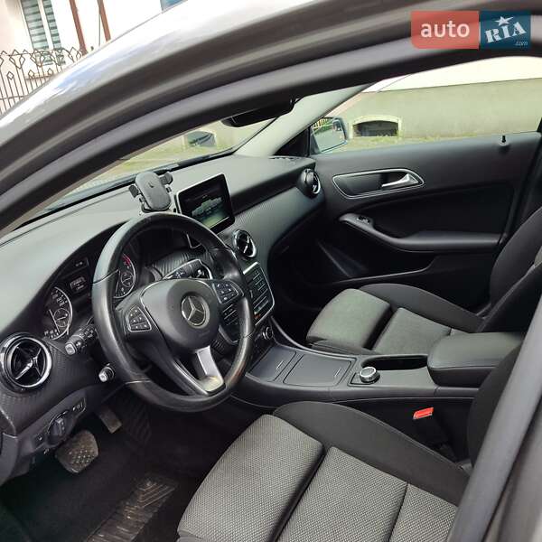Внедорожник / Кроссовер Mercedes-Benz GLA-Class 2015 в Львове