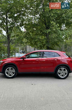 Mercedes-Benz GLA-Class 2017 Mercedes-Benz GLA-Class 2017