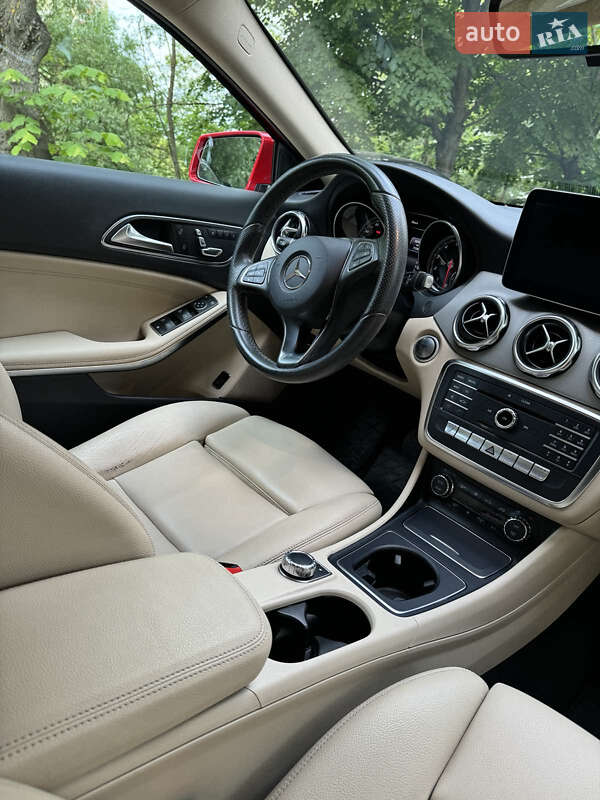 Внедорожник / Кроссовер Mercedes-Benz GLA-Class 2017 в Ивано-Франковске фото 2 Внедорожник / Кроссовер Mercedes-Benz GLA-Class 2017 в Ивано-Франковске