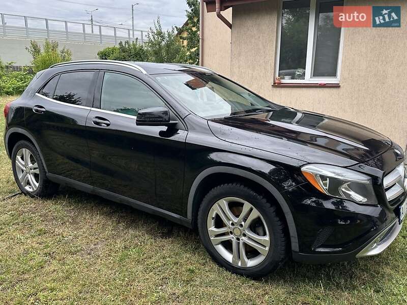 Mercedes-Benz GLA-Class 2015