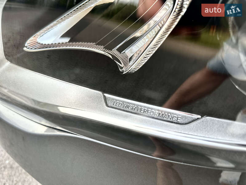 Внедорожник / Кроссовер Mercedes-Benz GLA-Class 2019 в Киеве