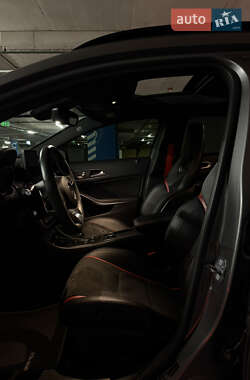 Позашляховик / Кросовер Mercedes-Benz GLA-Class 2019 в 