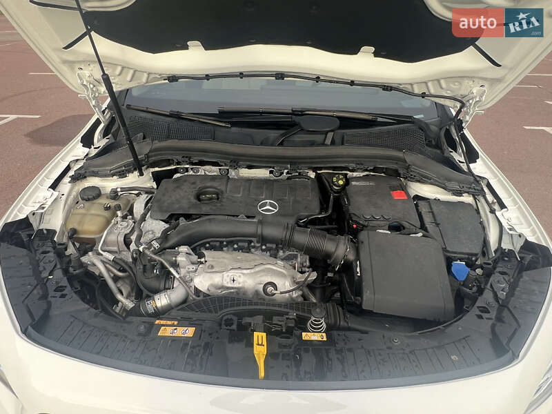 Внедорожник / Кроссовер Mercedes-Benz GLA-Class 2020 в Киеве