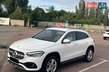 Внедорожник / Кроссовер Mercedes-Benz GLA-Class 2020 в 
