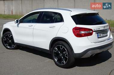 Внедорожник / Кроссовер Mercedes-Benz GLA-Class 2019 в 