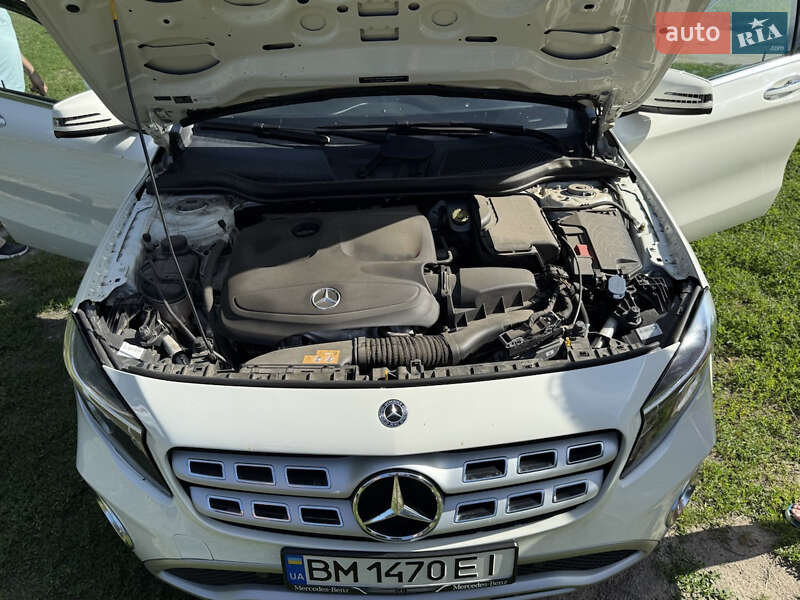 Позашляховик / Кросовер Mercedes-Benz GLA-Class 2017 в Ромнах
