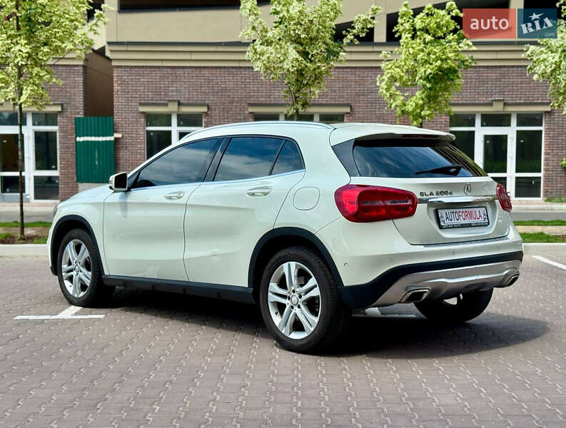 Внедорожник / Кроссовер Mercedes-Benz GLA-Class 2016 в Киеве