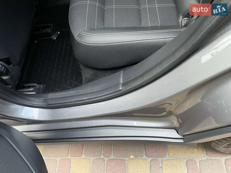 Внедорожник / Кроссовер Mercedes-Benz GLA-Class 2014 в Киеве фото 14 Внедорожник / Кроссовер Mercedes-Benz GLA-Class 2014 в Киеве