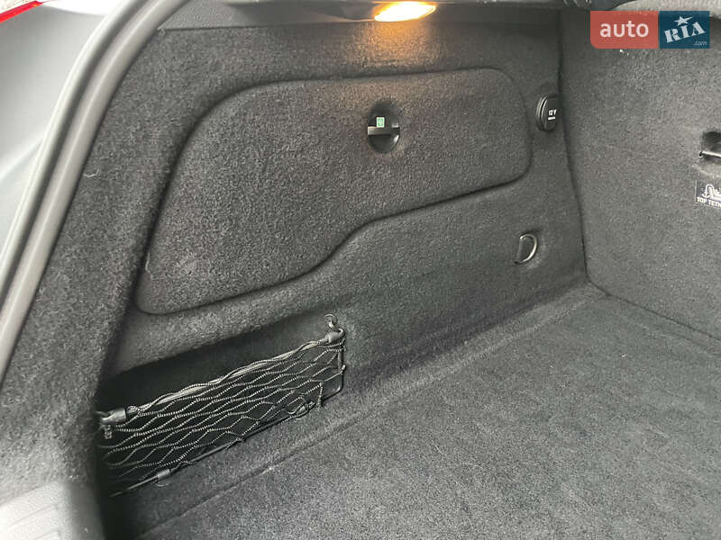 Внедорожник / Кроссовер Mercedes-Benz GLA-Class 2014 в Киеве фото 24 Внедорожник / Кроссовер Mercedes-Benz GLA-Class 2014 в Киеве