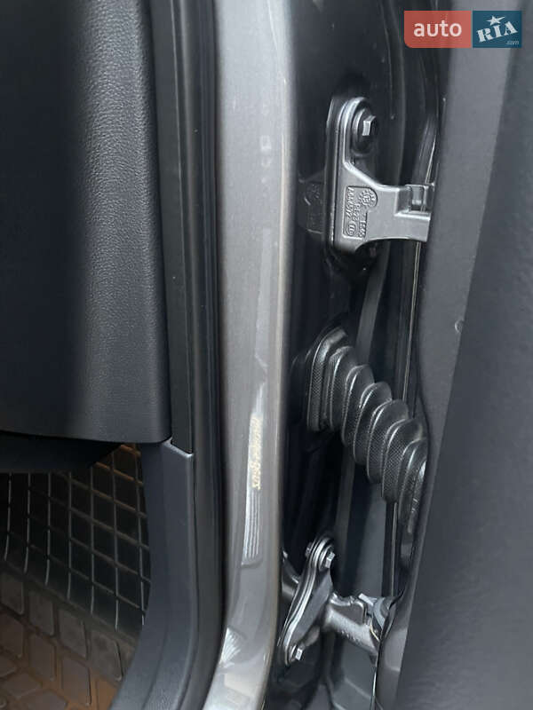 Внедорожник / Кроссовер Mercedes-Benz GLA-Class 2014 в Киеве фото 37 Внедорожник / Кроссовер Mercedes-Benz GLA-Class 2014 в Киеве