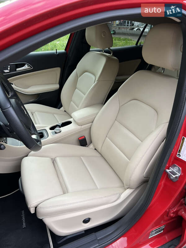 Внедорожник / Кроссовер Mercedes-Benz GLA-Class 2019 в Киеве