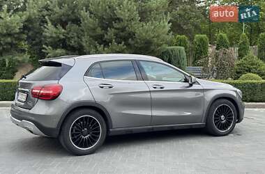 Внедорожник / Кроссовер Mercedes-Benz GLA-Class 2017 в 