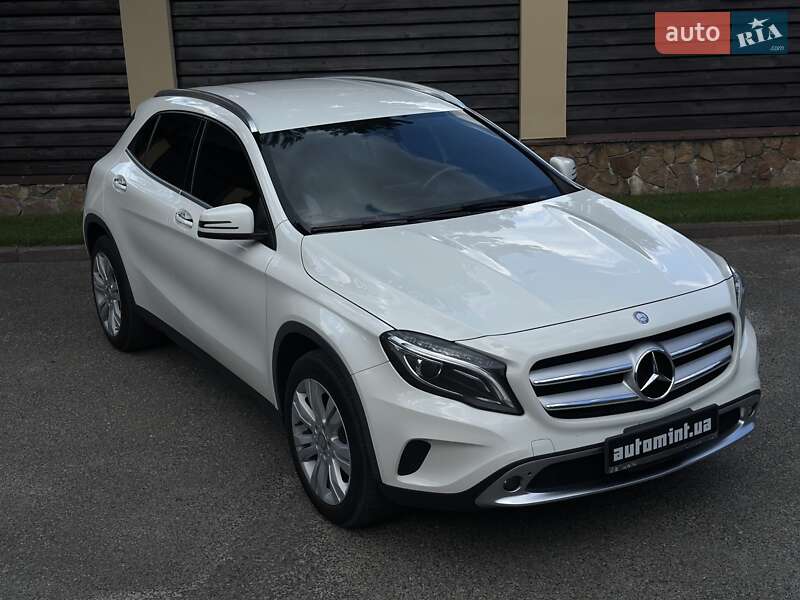 Внедорожник / Кроссовер Mercedes-Benz GLA-Class 2016 в 
