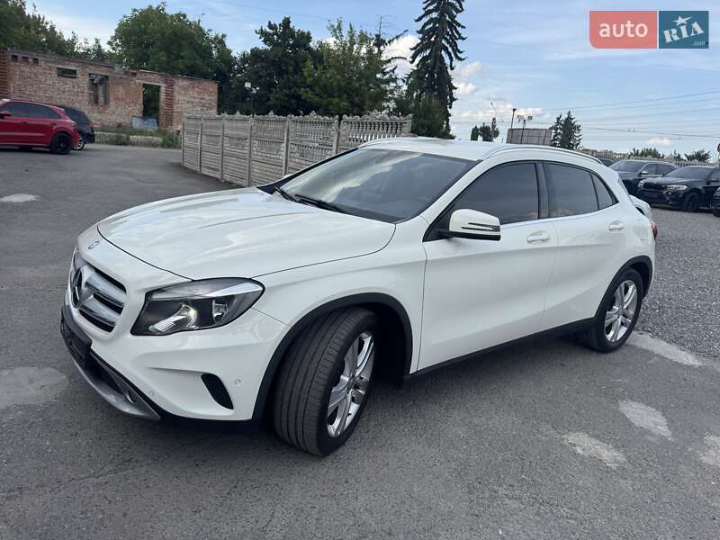 Внедорожник / Кроссовер Mercedes-Benz GLA-Class 2016 в Тернополе