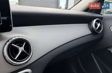 Внедорожник / Кроссовер Mercedes-Benz GLA-Class 2016 в 