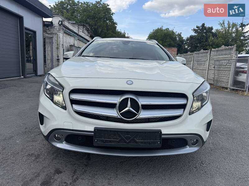 Внедорожник / Кроссовер Mercedes-Benz GLA-Class 2016 в Тернополе