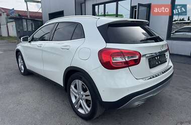 Внедорожник / Кроссовер Mercedes-Benz GLA-Class 2016 в 