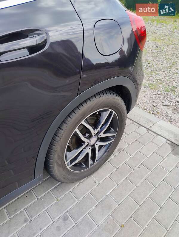 Позашляховик / Кросовер Mercedes-Benz GLA-Class 2016 в Києві