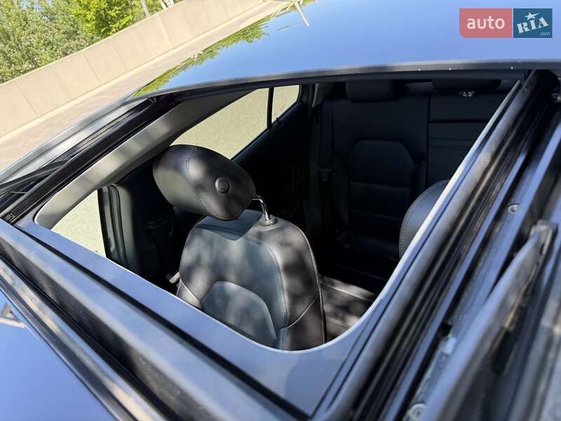 Позашляховик / Кросовер Mercedes-Benz GLA-Class 2014 в Мукачевому
