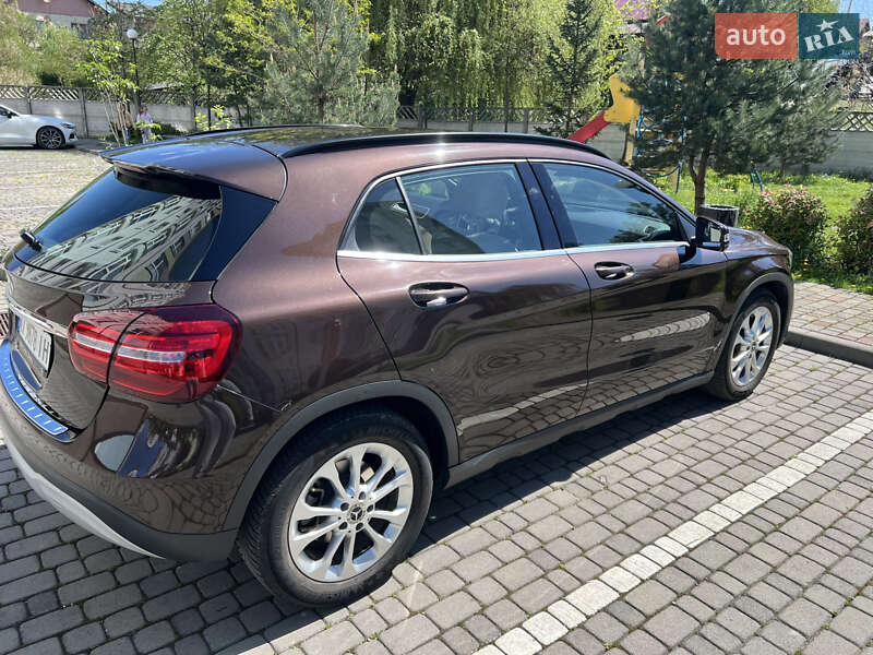 Внедорожник / Кроссовер Mercedes-Benz GLA-Class 2017 в Ивано-Франковске