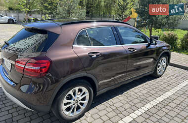 Внедорожник / Кроссовер Mercedes-Benz GLA-Class 2017 в 