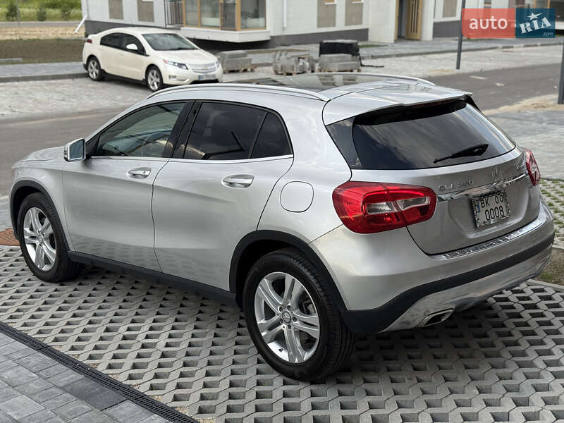 Внедорожник / Кроссовер Mercedes-Benz GLA-Class 2016 в Ровно
