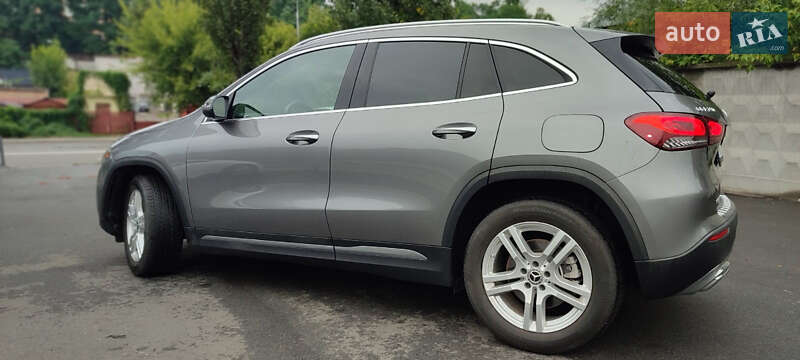Внедорожник / Кроссовер Mercedes-Benz GLA-Class 2020 в Киеве